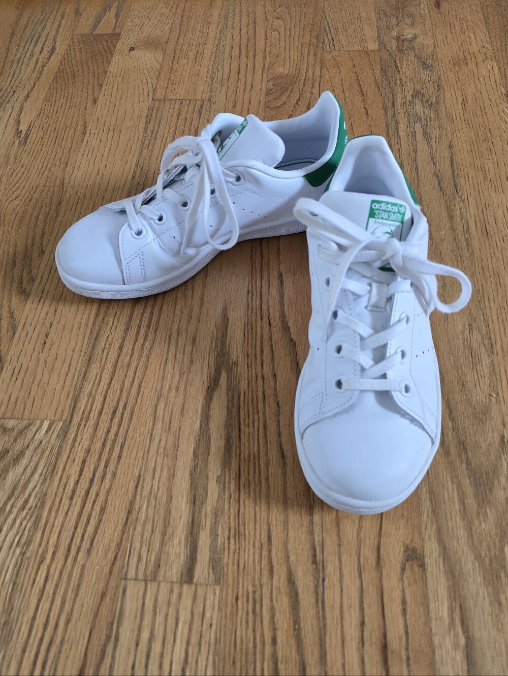 adidas Kids Stan Smith White Sneakers with Green Heel Tab
